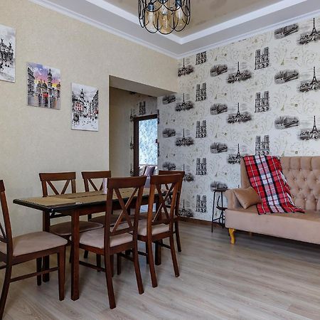 Historic Apartment Sofia In The Old Town Lviv Eksteriør billede
