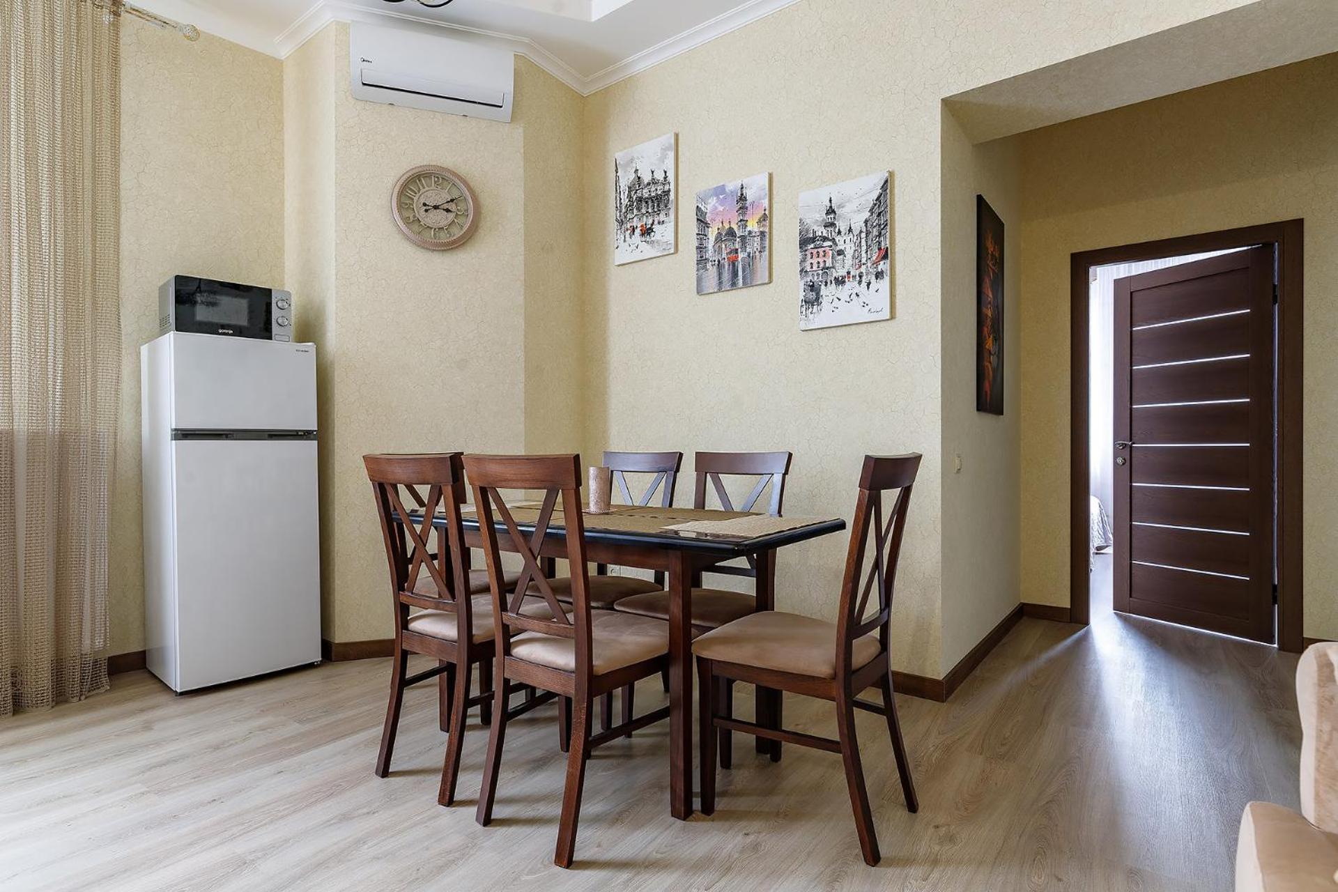 Historic Apartment Sofia In The Old Town Lviv Eksteriør billede